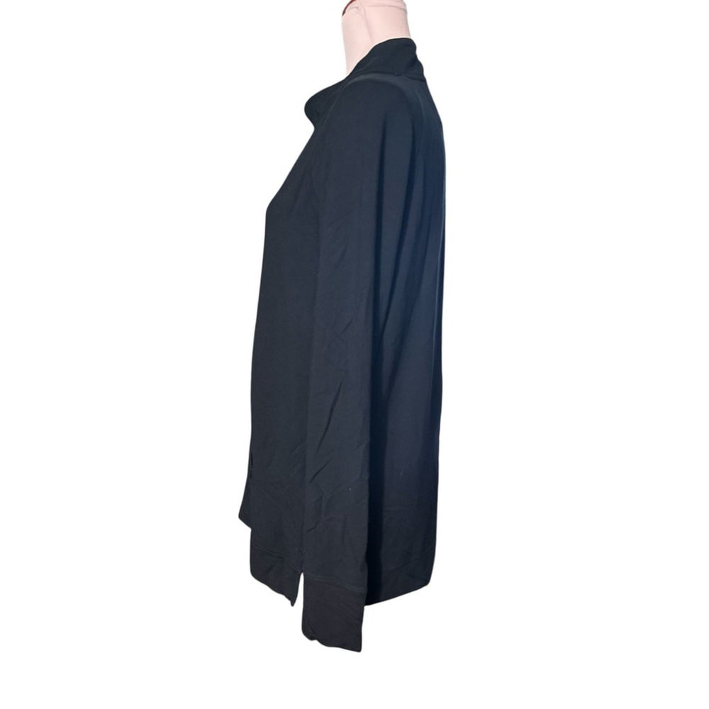 Lilly Pulitzer Black Long Sleeve V-Neck Pullover - Picture 3 of 7